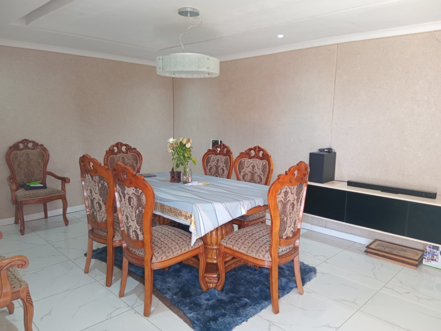2 Bedroom Property for Sale in Kwa Nobuhle Eastern Cape